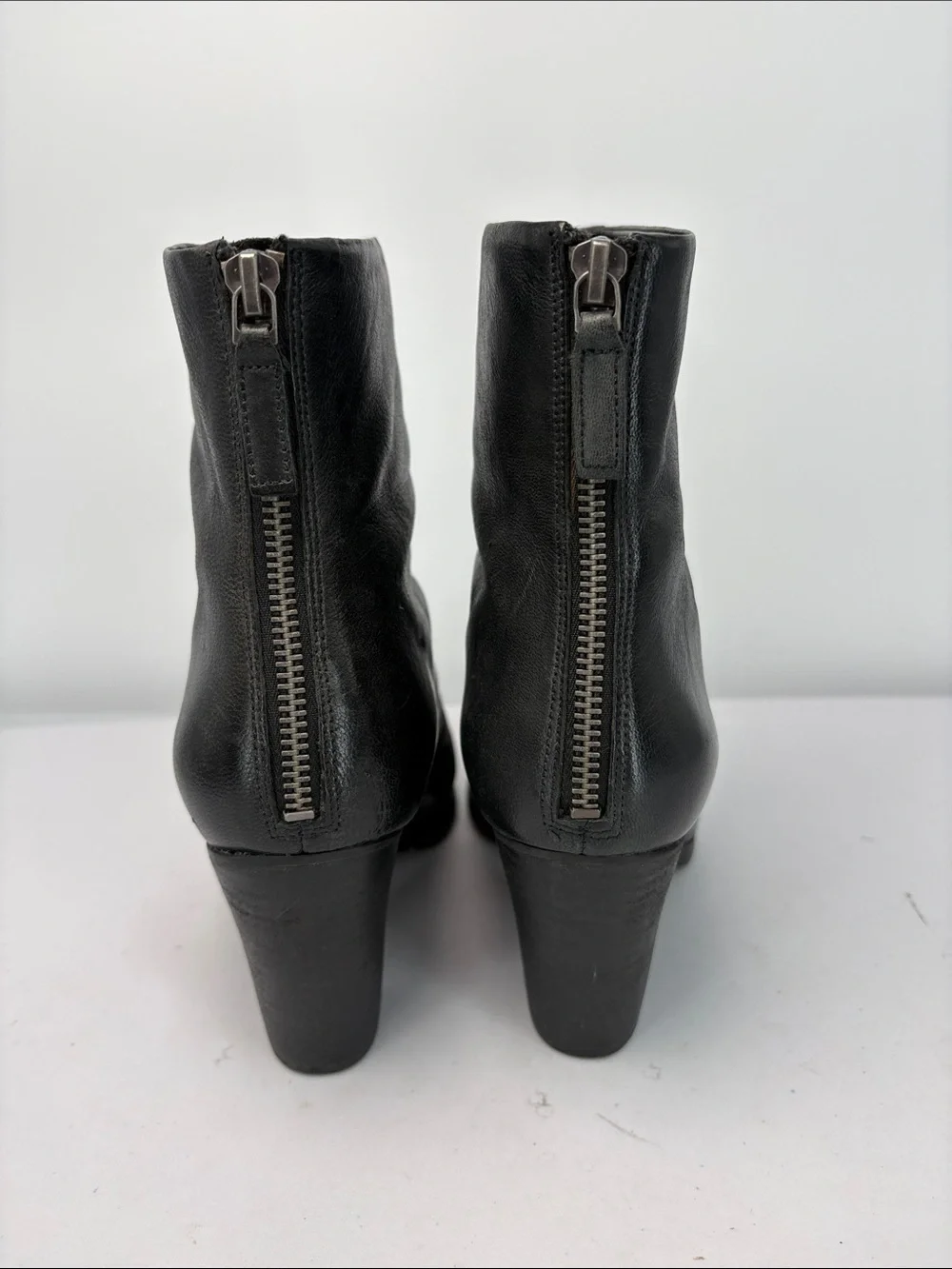 🪃 Nine West Black Leather Mid-Heel Ankle Booties
